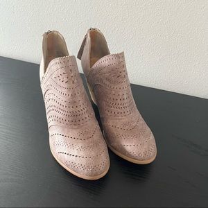 Not Rated Size 10 Boots